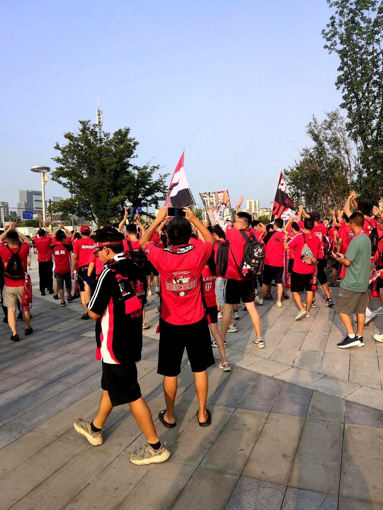 开云-关键时刻突围战来临，成都蓉城围绕欧超杯强势反弹，话题不断，更衣室氛围转暖-开云